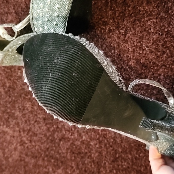 Sparkly, studded, platform heels! - Picture 3 of 4